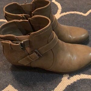 Brand new short boots